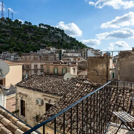 Misar-36 Guest house Modica