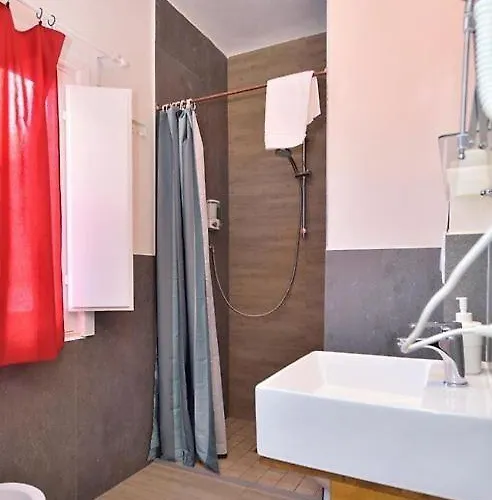 Pensión Misar-36 Módica