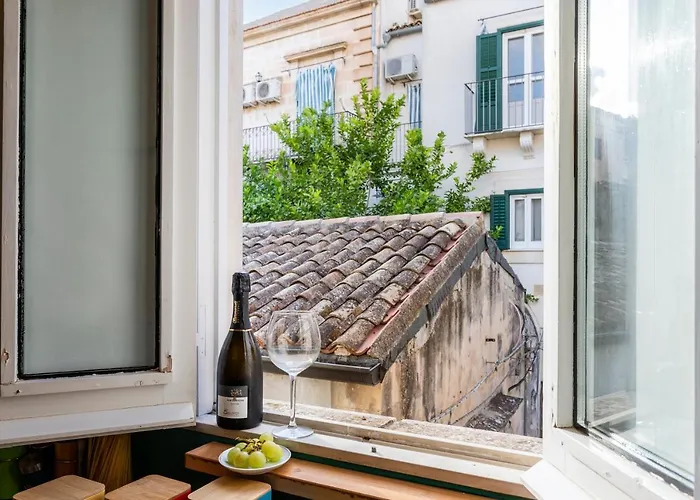 Misar-36 招待所 3*